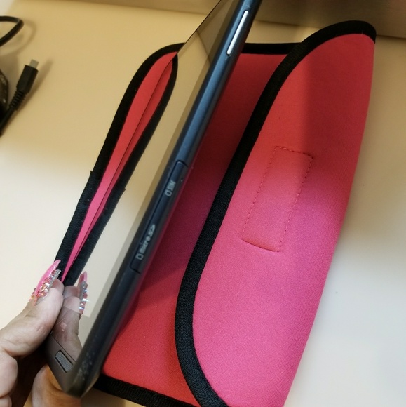 Tablet - Picture 3 of 3